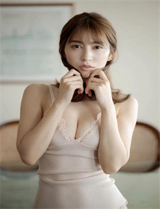 《色情激情网-qq假视频美女下载》